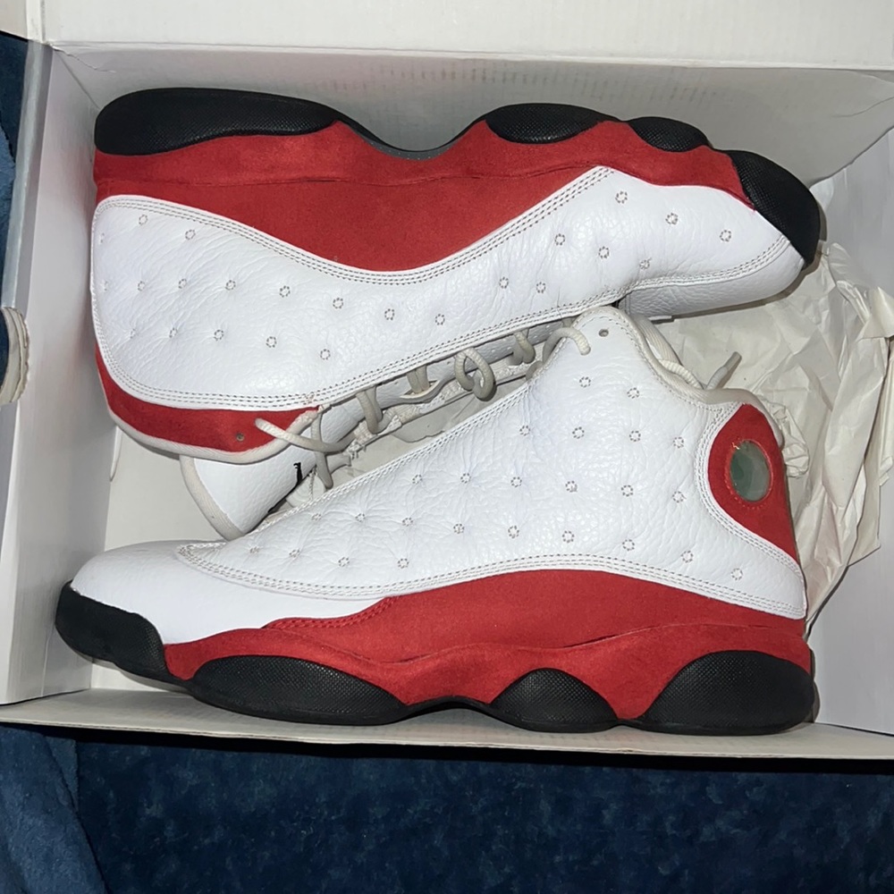 Jordan 13 chicagos
